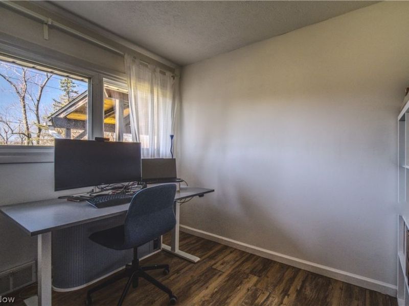 8160 Marianna Boulevard , Broadview Heights, OH 44147 Photo 10