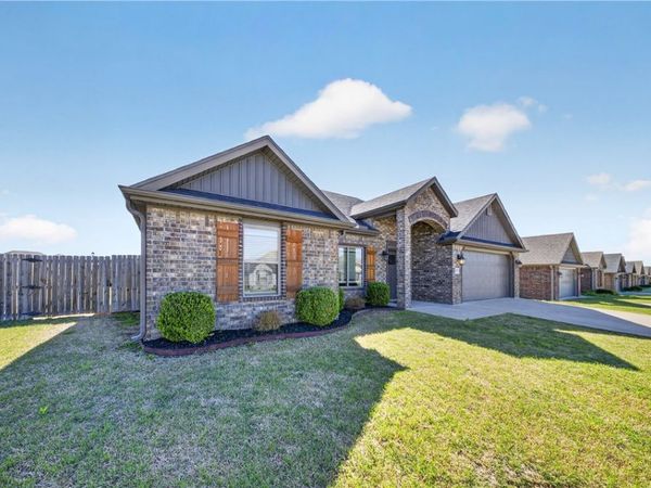 1737 Charismatic Drive , Prairie Grove, AR 72753