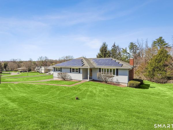 14 Sil Cam , Danbury, CT 06811