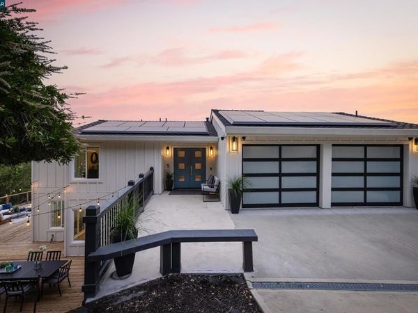 5 Wanda Ln, Orinda, CA 94563