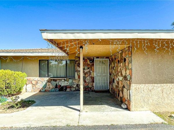7411 Joshua Ln, Yucca Valley, CA 92284