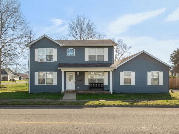 1925 Hamilton Street , Murphysboro, IL 62966