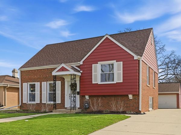 609 N Hamlin Avenue , Park Ridge, IL 60068