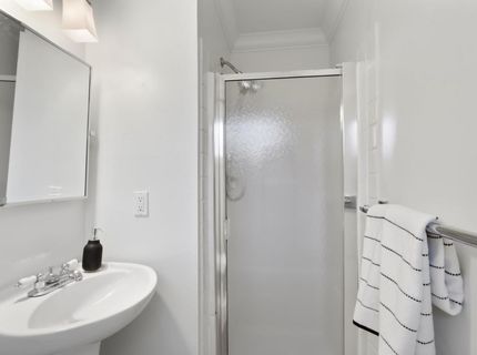 1609 Manzanita Ln, Davis, CA 95618 Photo