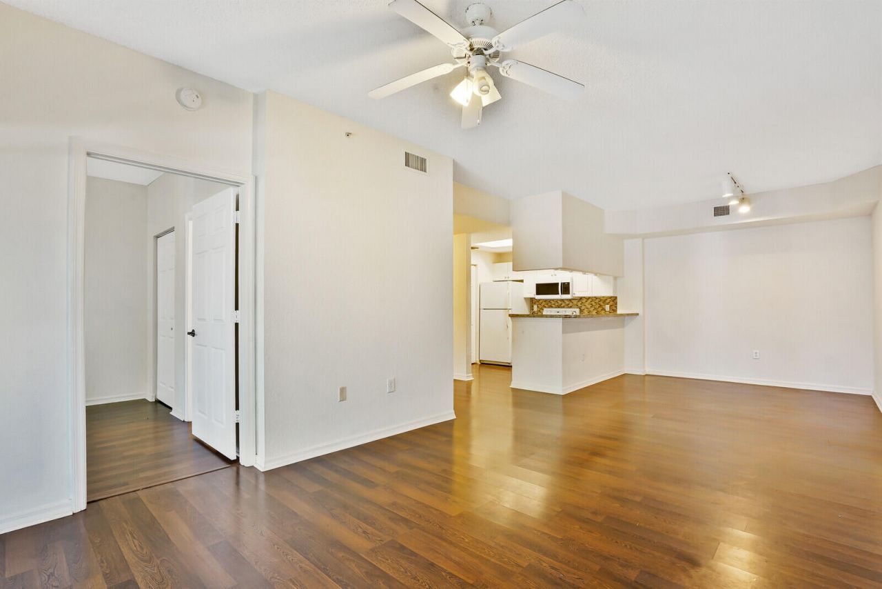 2812 Grande Parkway, Unit 105, Palm Beach Gardens, FL 33410 Photo