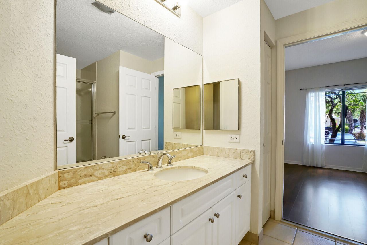 2812 Grande Parkway, Unit 105, Palm Beach Gardens, FL 33410 Photo