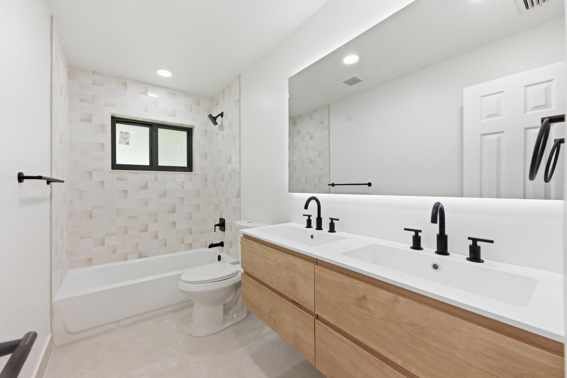 1533 NW 111th Avenue, Coral Springs, FL 33071 Photo