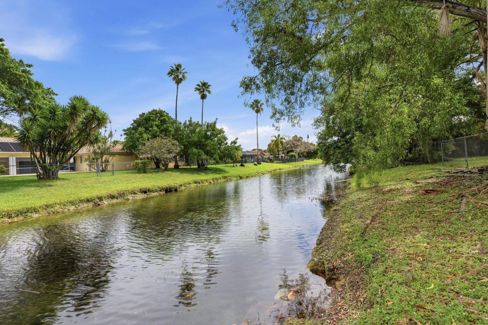 1533 NW 111th Avenue, Coral Springs, FL 33071 Photo