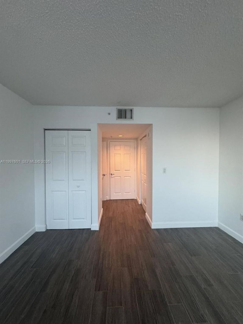 1155 Brickell Bay Dr, Unit 2908, Miami, FL 33131 Photo