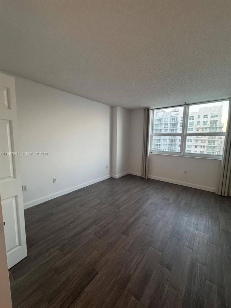 1155 Brickell Bay Dr, Unit 2908, Miami, FL 33131 Photo