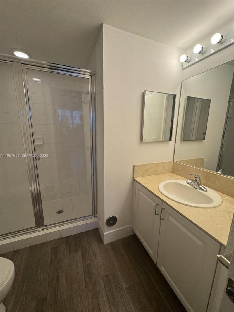1155 Brickell Bay Dr, Unit 2908, Miami, FL 33131 Photo