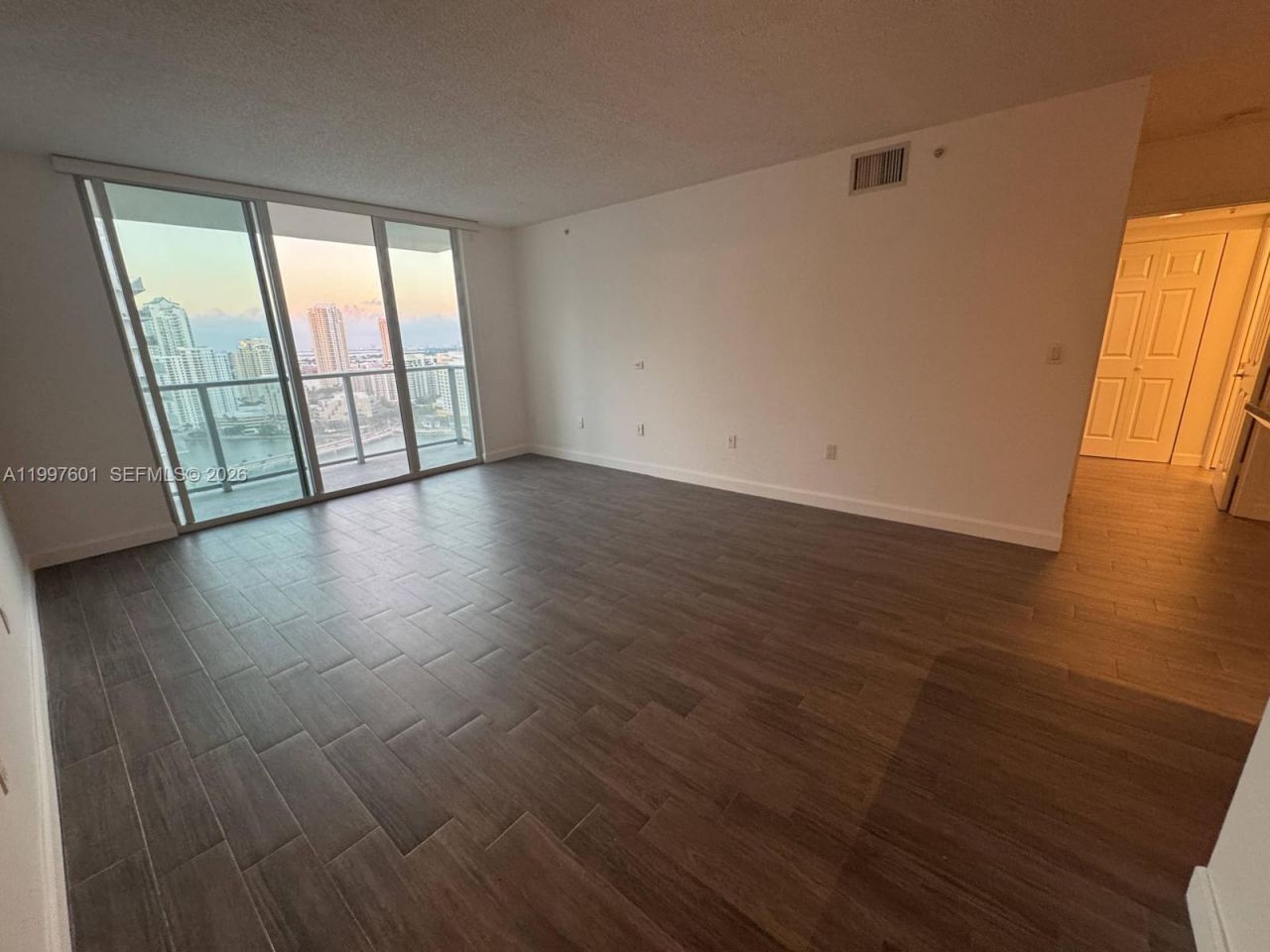 1155 Brickell Bay Dr, Unit 2908, Miami, FL 33131 Photo