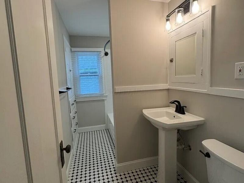 139 W Como Avenue , Columbus, OH 43202 Photo 4