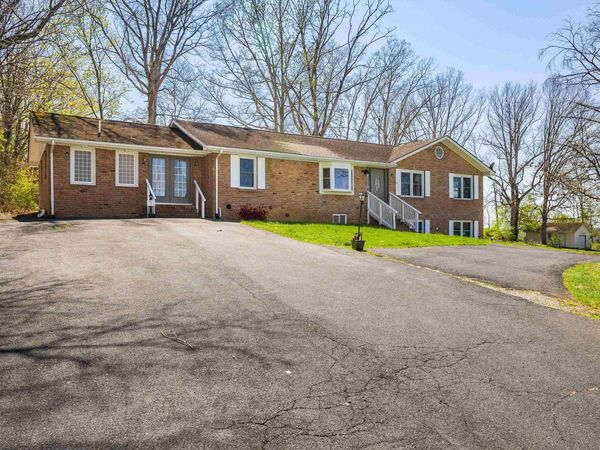 16998 E SUMMIT AVE, ELKTON, VA 22827