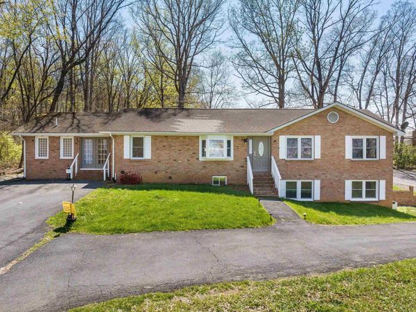 16998 E SUMMIT AVE, ELKTON, VA 22827