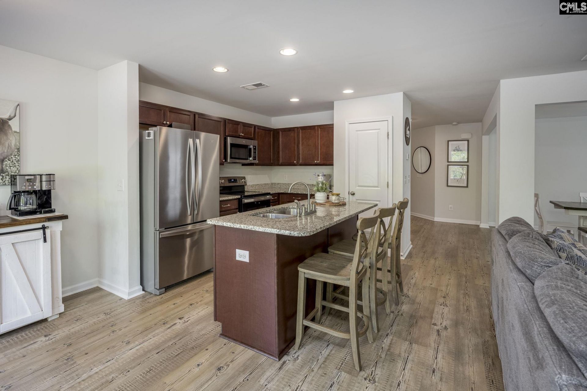 447 Kippen Lane Photo 5