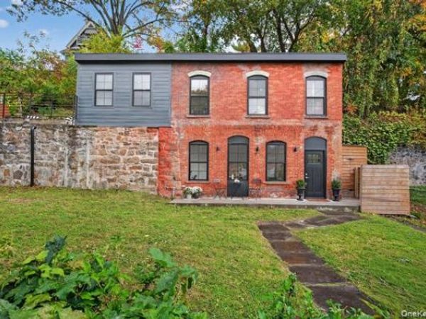 26 Gill Street , Kingston, NY 12401