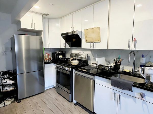 14427 Sanford Avenue , Unit 2P, Flushing, NY 11355