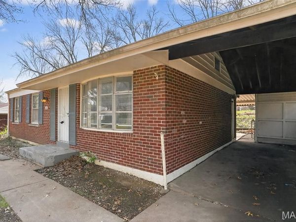 1722 Bradshaw Drive , St Louis, MO 63136