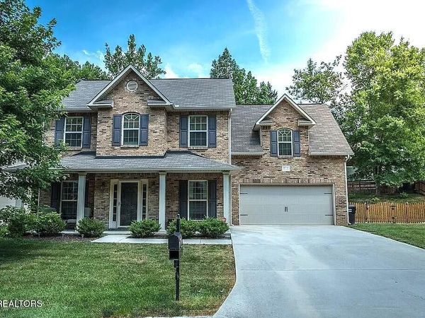 11729 Edison Drive, Knoxville, TN 37932