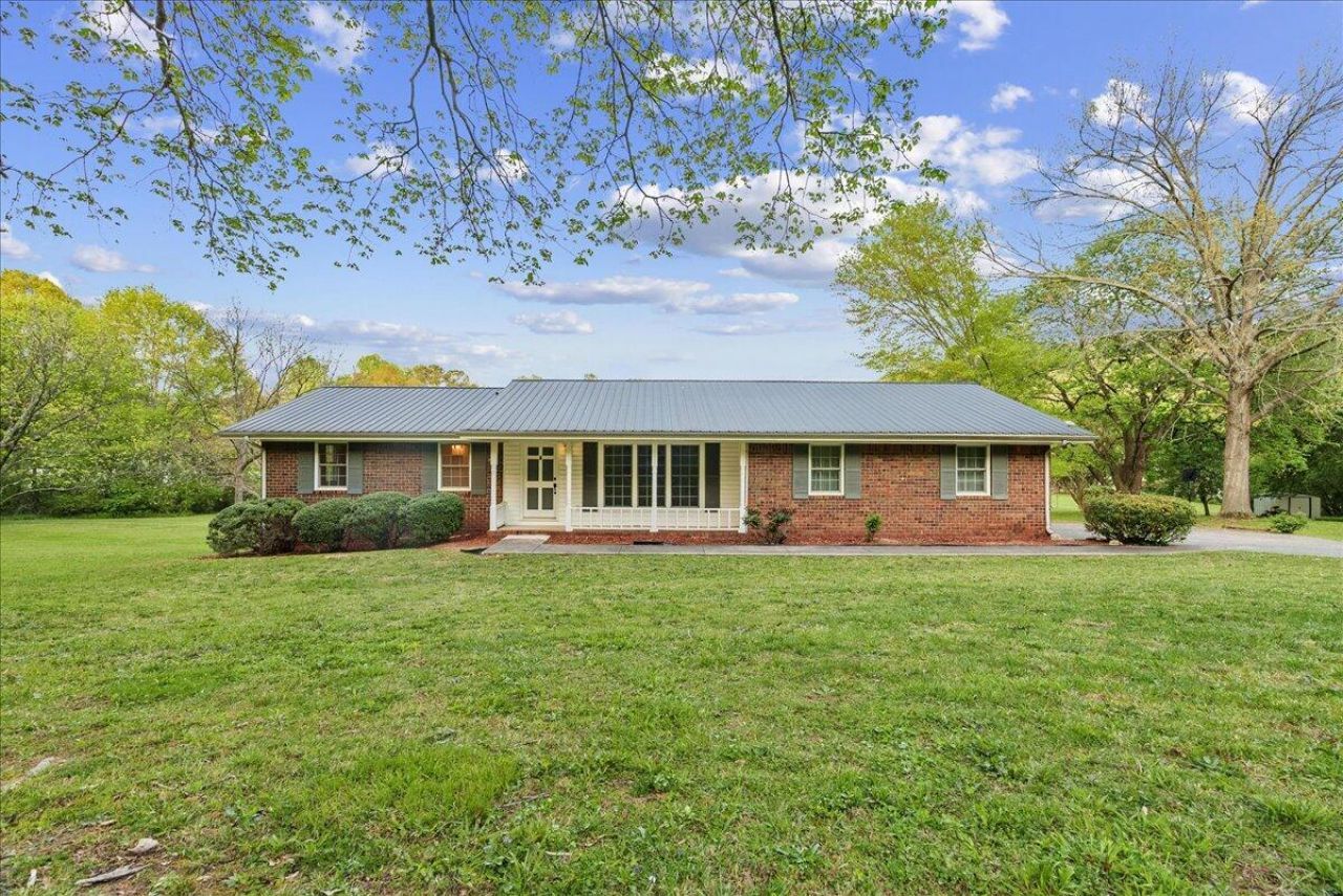 557 Sam Love Road, Rocky Face, GA 30740 Main Photo
