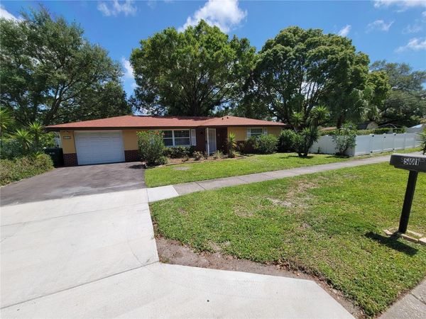 501 LAKE PALMS DR, LARGO, FL 33771