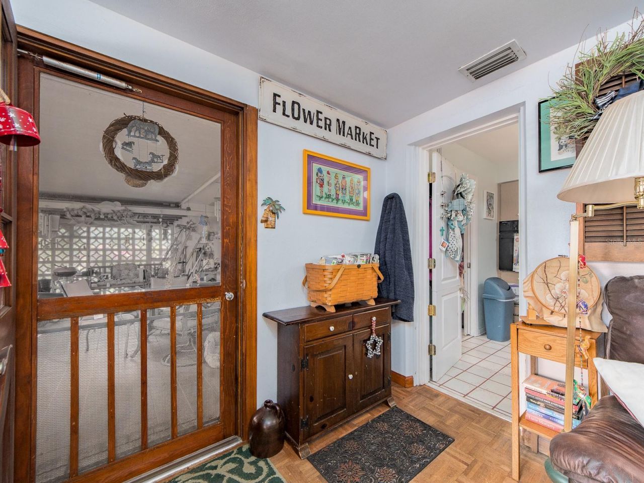 471 Sierra Circle E, Largo, FL 33770 Photo