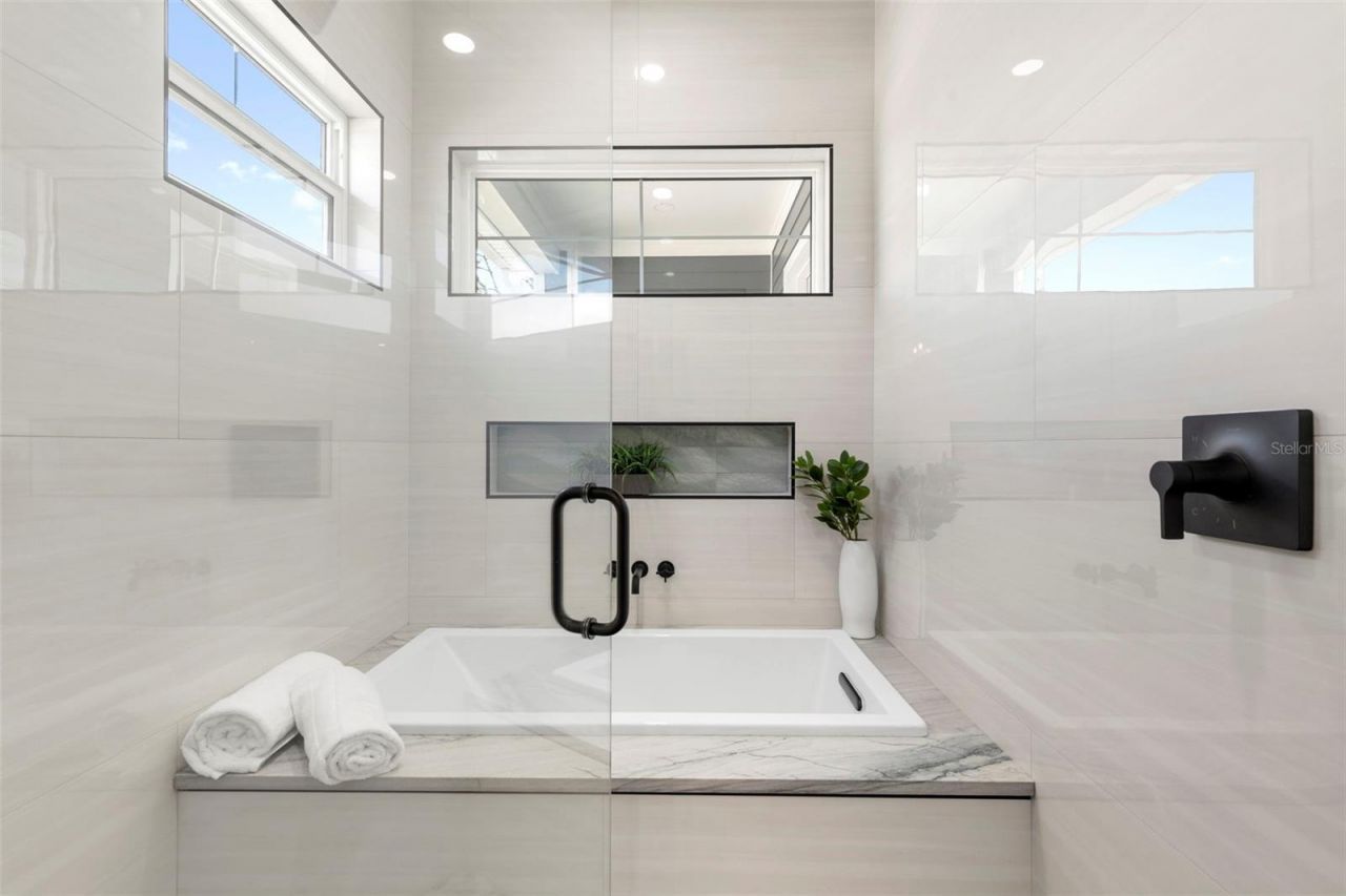 3839 71st Street N, Saint Petersburg, FL 33709 Photo