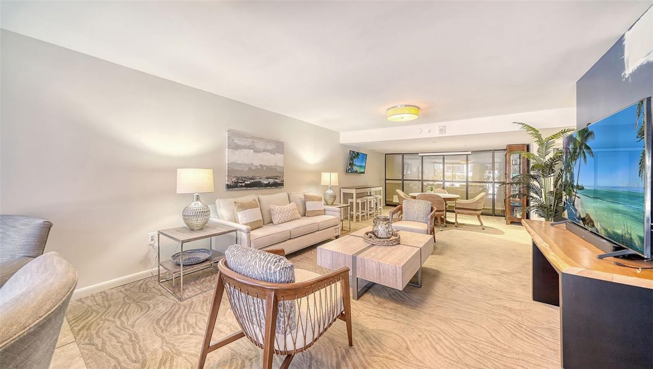 707 S Gulfstream Avenue, Unit 307, Sarasota, FL 34236 Photo