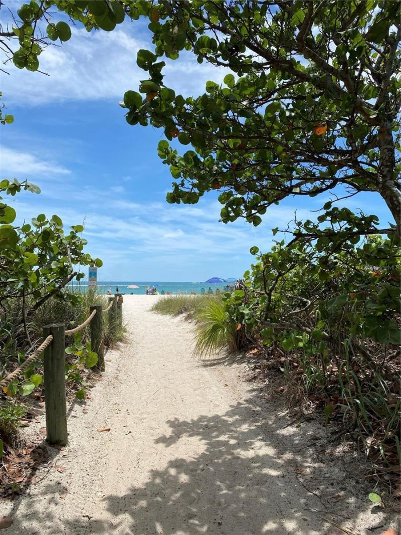 707 S Gulfstream Avenue, Unit 307, Sarasota, FL 34236 Photo