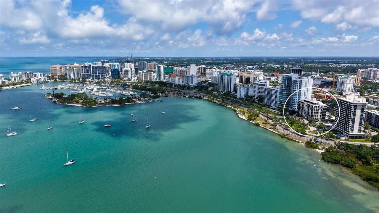 707 S Gulfstream Avenue, Unit 307, Sarasota, FL 34236 Photo