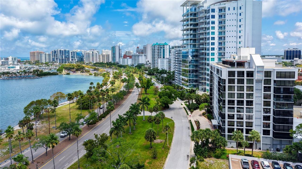 707 S Gulfstream Avenue, Unit 307, Sarasota, FL 34236 Photo