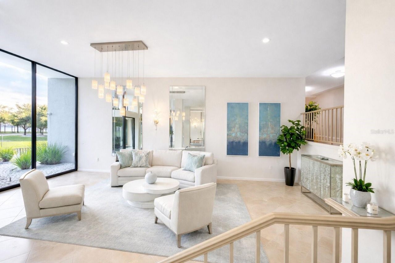 707 S Gulfstream Avenue, Unit 307, Sarasota, FL 34236 Photo