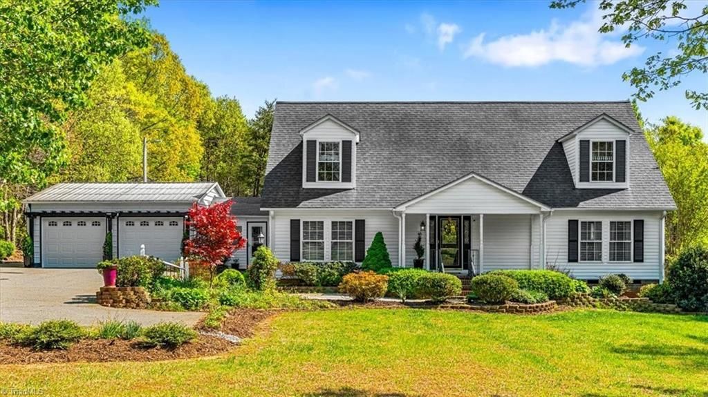 9825 Cherry Grove Road, Reidsville, NC 27320 Main Photo