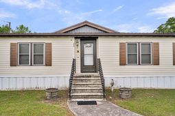 395 Embassy Drive photo 4