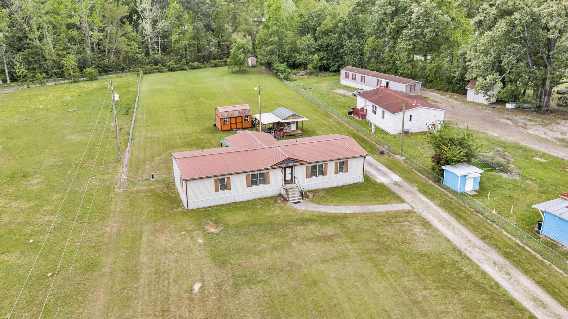 395 Embassy Drive Photo 41