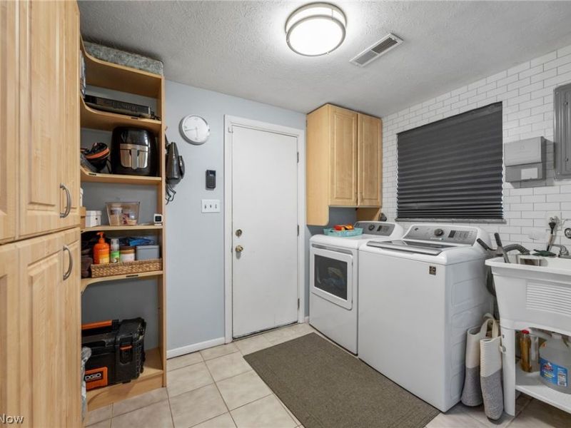 329 Baldwin Drive , Berea, OH 44017 Photo 16