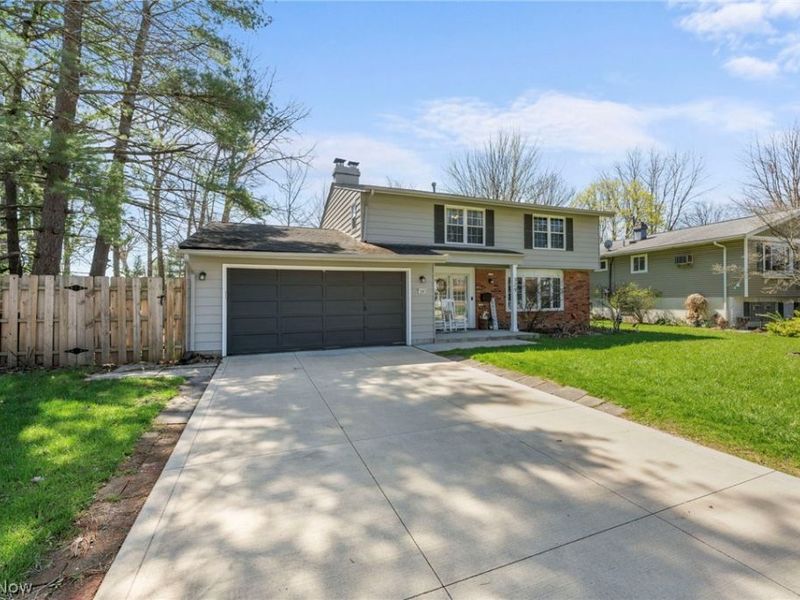 329 Baldwin Drive , Berea, OH 44017 Photo 3