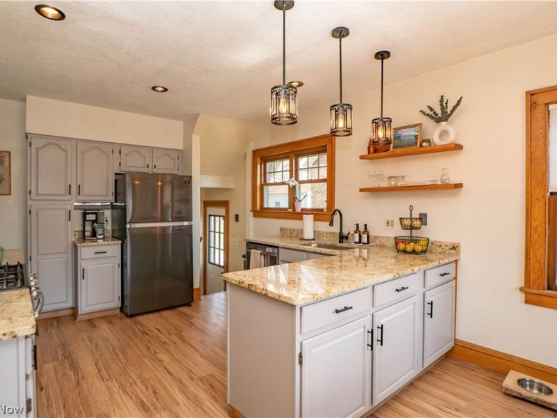 2416 4th Street, Cuyahoga Falls, OH 44221 Photo 11