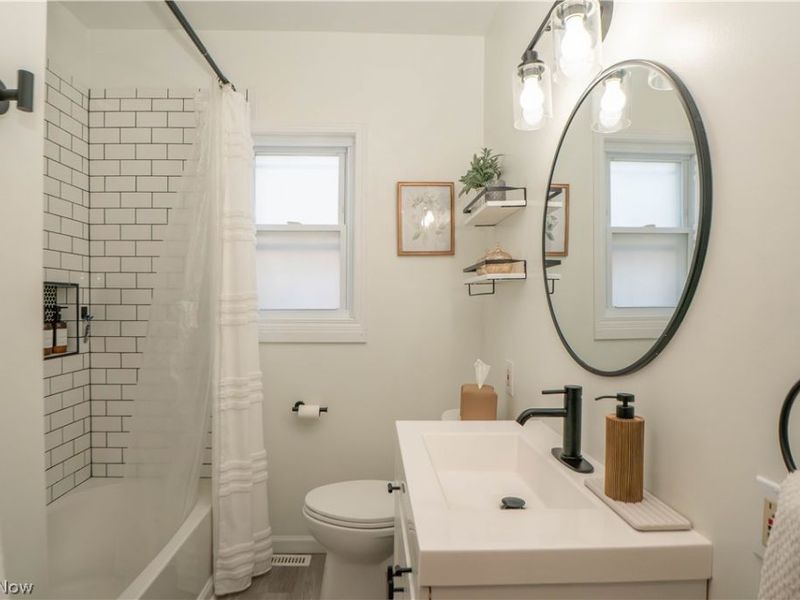 2416 4th Street , Cuyahoga Falls, OH 44221 Photo 19