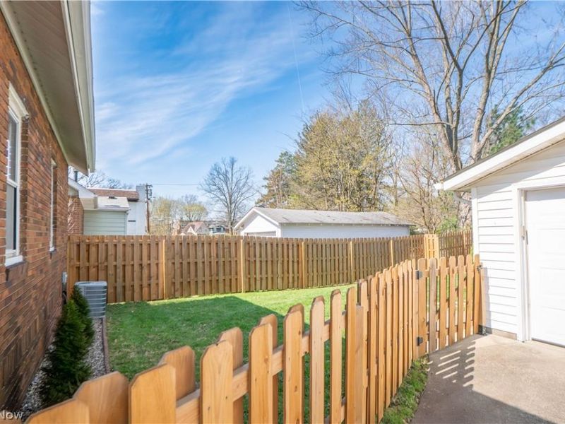 2416 4th Street , Cuyahoga Falls, OH 44221 Photo 37