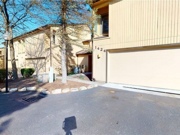 1424 Loop Road, Kent, OH 44240