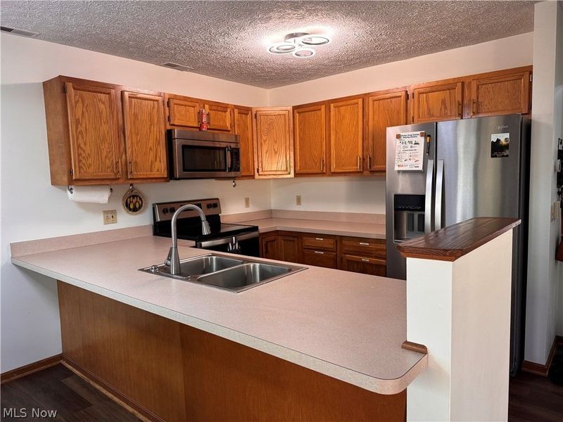 1424 Loop Road, Kent, OH 44240 Photo 3