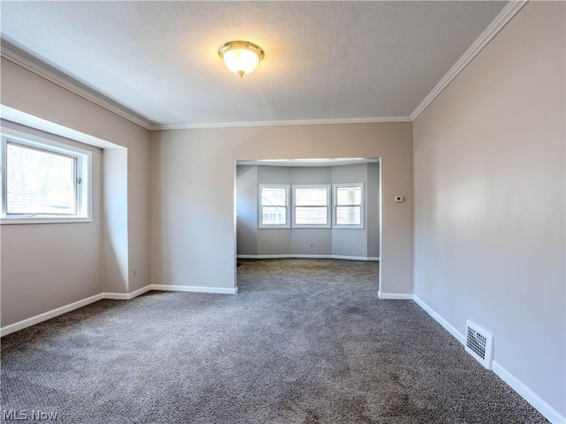 10105 Baltic Road, Cleveland, OH 44102 Photo 26