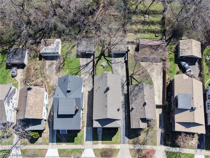 10105 Baltic Road, Cleveland, OH 44102 Photo 3