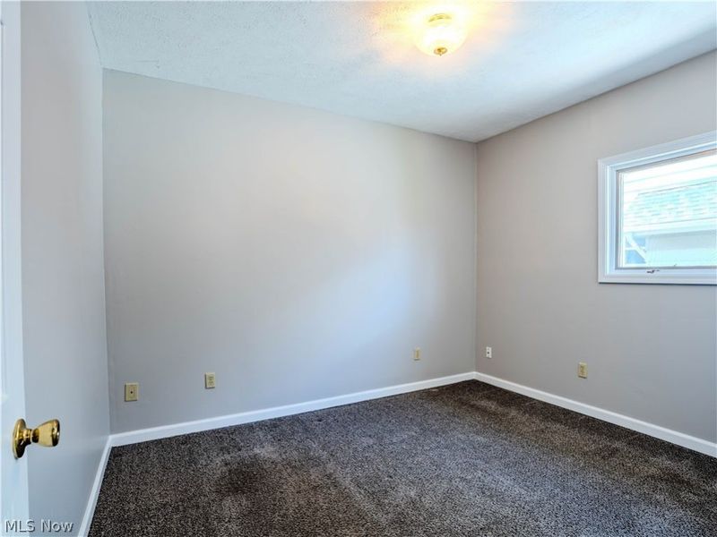 10105 Baltic Road, Cleveland, OH 44102 Photo 31