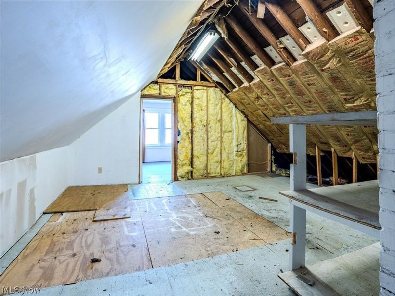 10105 Baltic Road, Cleveland, OH 44102 Photo 40