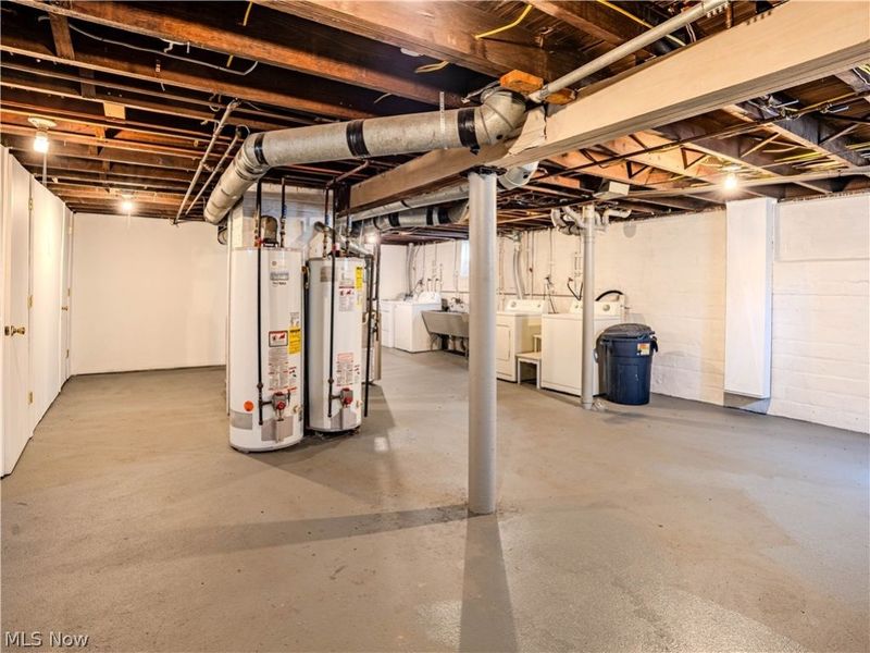 10105 Baltic Road, Cleveland, OH 44102 Photo 43