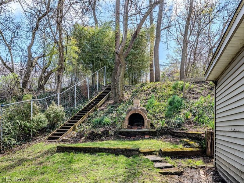 10105 Baltic Road, Cleveland, OH 44102 Photo 47