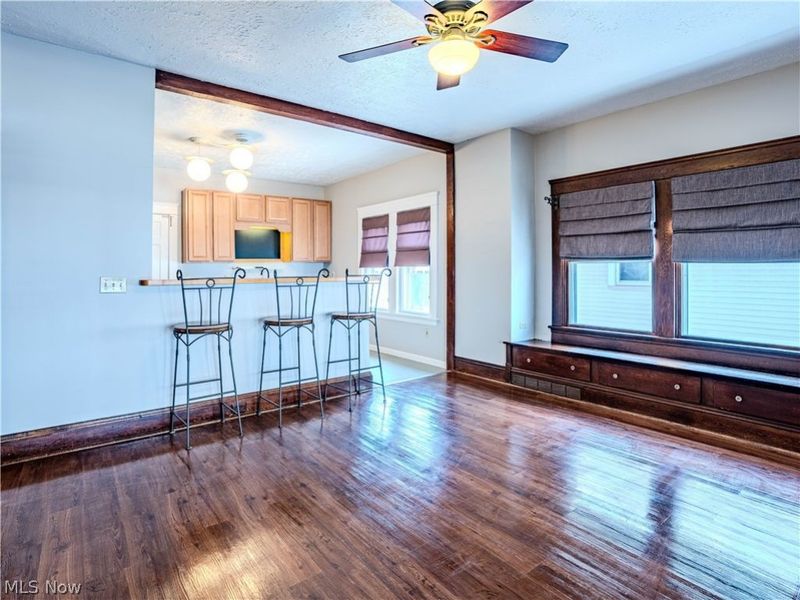 10105 Baltic Road, Cleveland, OH 44102 Photo 7